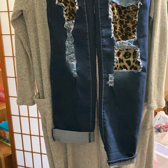 Jeans - Picture 2 of 3